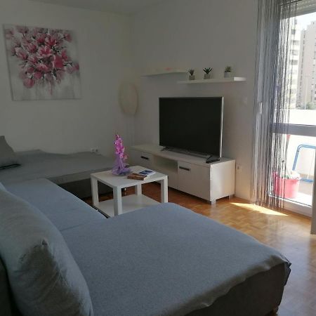 Apartman Petra Pula Exterior foto